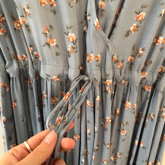 ✨Christy Dawn Dawn dress, powder blue floral✨ - Picture 4 of 8